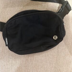 lululemon athletica  Belt Bag — Minimal Waist Pack